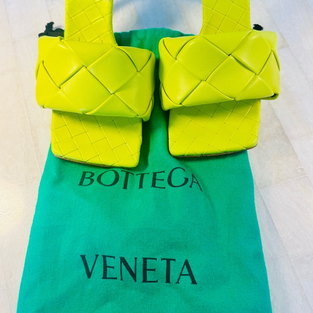 Bottega Veneta Lime Quilted Mule Sandals, size 39 - Picture 14 of 14